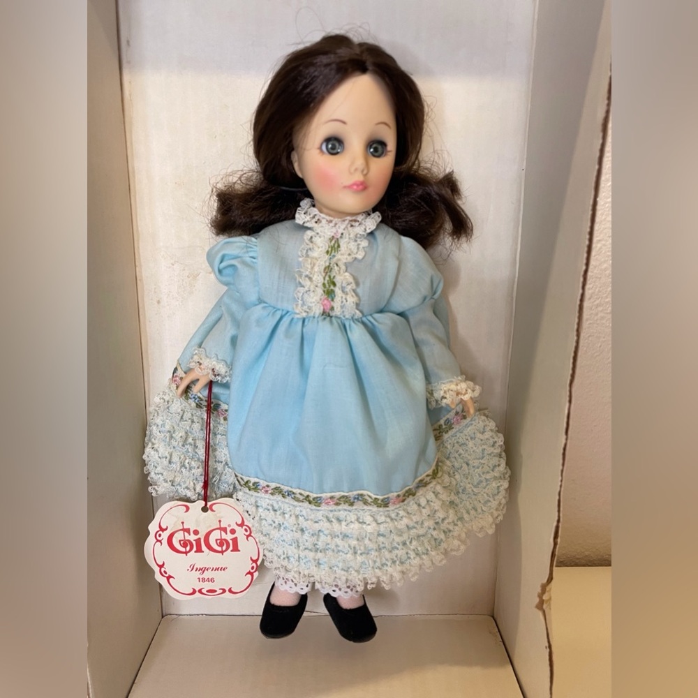 Effanbee GiGi Doll 1846 Sleep Eyes Rooted‎ Hair Blue Dress 11”